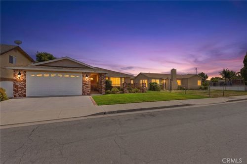 10140 Lindale St, Bellflower, CA, 90706-3220 | Card Image