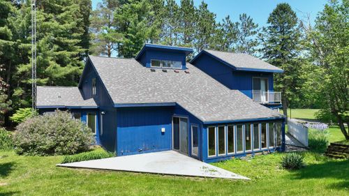 160 Wire Line Rd, Caro, MI, 48723-9517 | Card Image