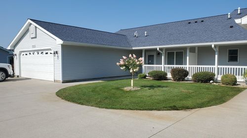 2250 Rosewood N, Mount Pleasant, MI, 48858-5012 | Card Image