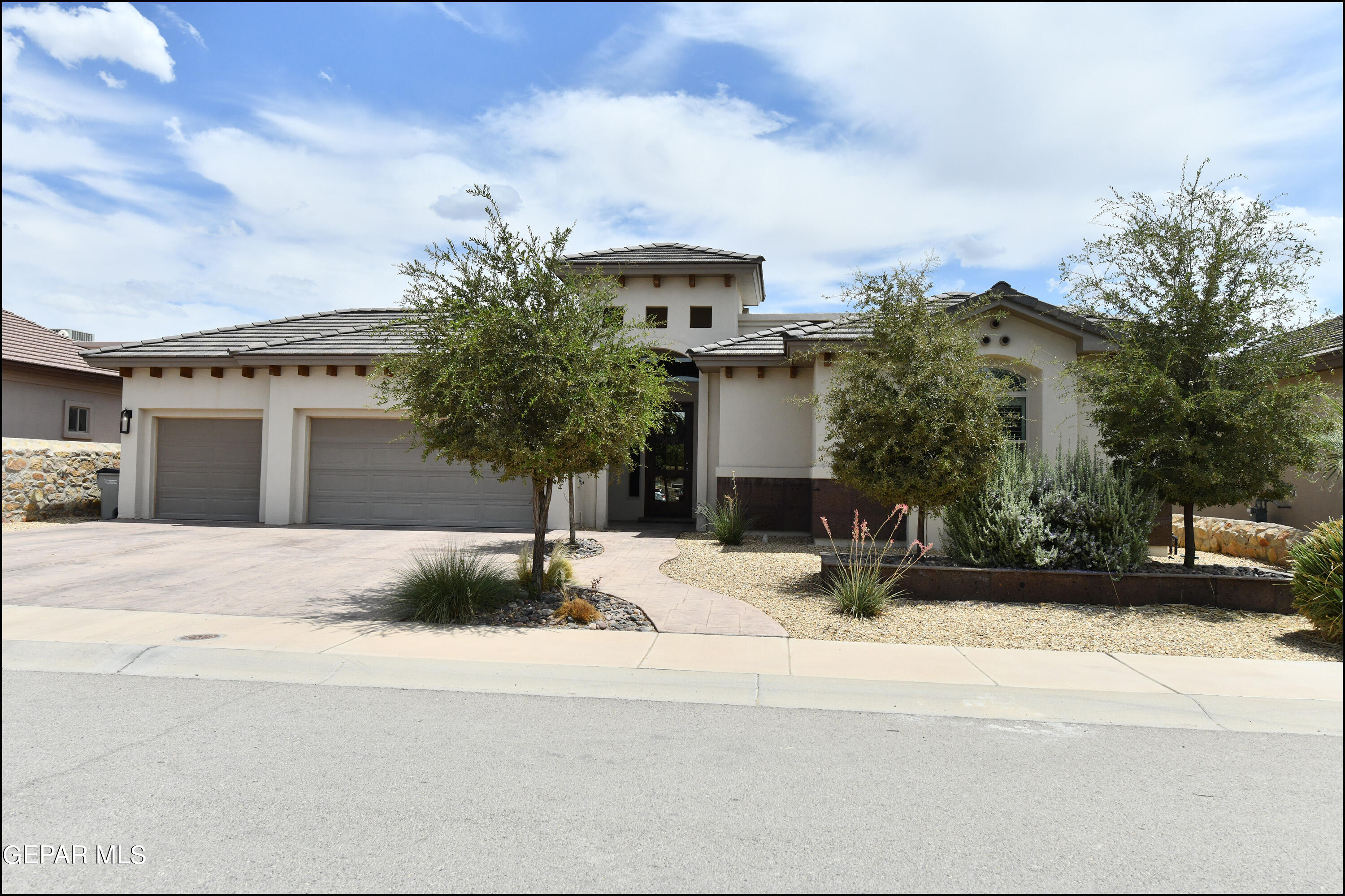 Passo Via St, El Paso, TX 79932