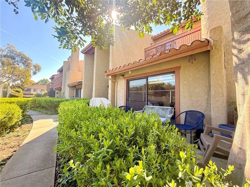 560 Rosewood Ave, Camarillo, CA, 93010 | Card Image