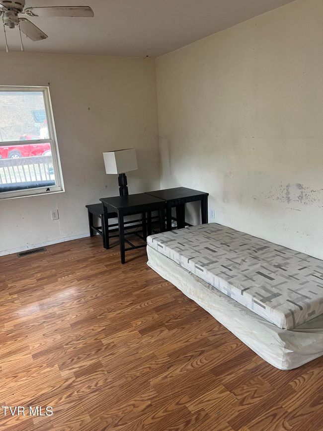4315 Randall Rd, House other with 5 bedrooms, 2 bathrooms and null parking in Appalachia VA | Image 9