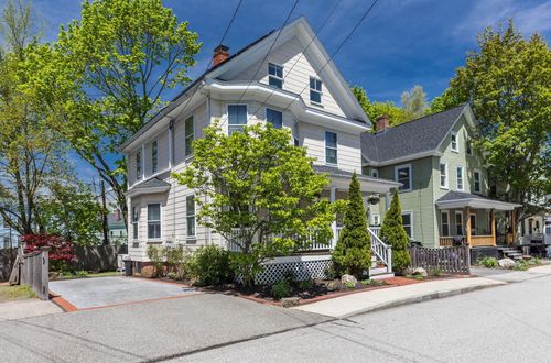 39 Chauncey Street, Portsmouth, NH, 03801 | Card Image