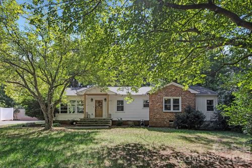 6213 Sharon Rd, Charlotte, NC, 28210-6831 | Card Image