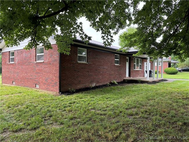 2318 Lake View Dr, Home with 4 bedrooms, 2 bathrooms and null parking in Austin IN | Image 9