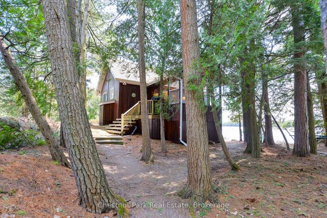 1037 Fire Route 20 G, House other with 4 bedrooms, 3 bathrooms and 5 parking in Gravenhurst ON | Image 34