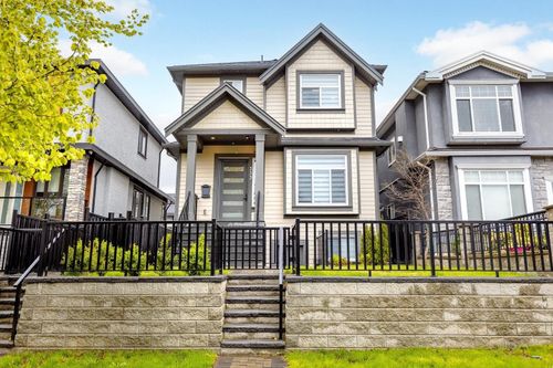 1-333 E 64th Ave, Vancouver, BC, V5X2M8 | Card Image