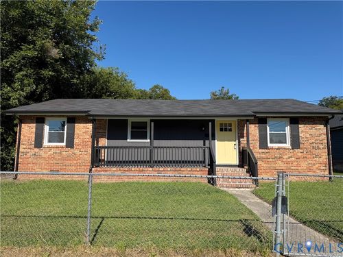 223 Summit St, Petersburg, VA, 23803-2722 | Card Image