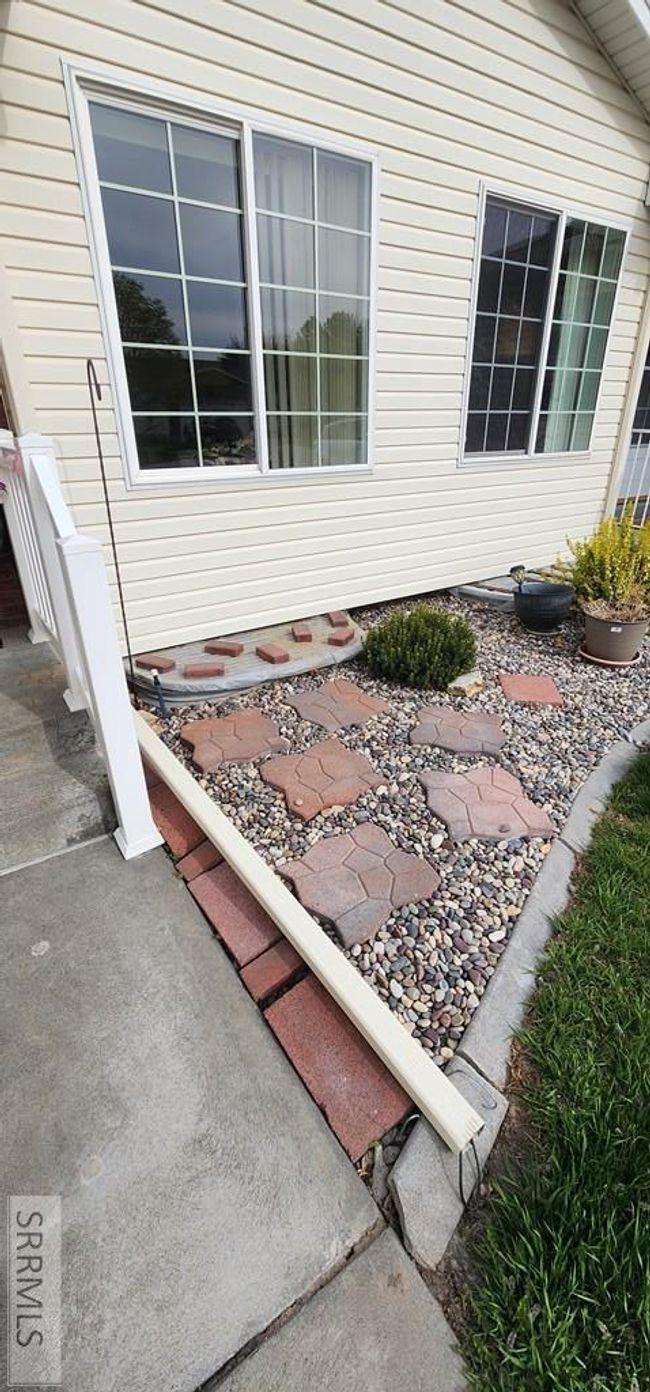 2102 12 Th St, Condo with 3 bedrooms, 3 bathrooms and 2 parking in Idaho Falls ID | Image 5