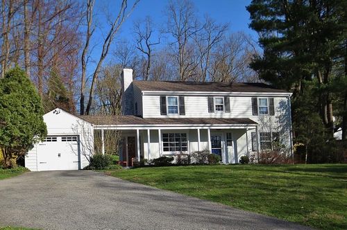 96 River Rd, Briarcliff Manor, NY, 10510-2412 | Card Image