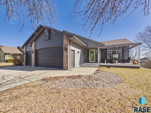 408 N Dewberry Ave, Sioux Falls, SD, 57110-2200 | Card Image