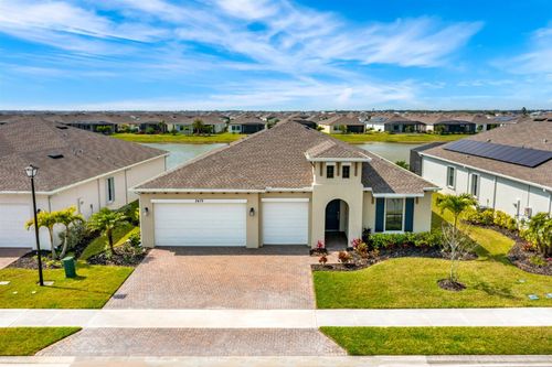 2479 Millennium Cir, Melbourne, FL, 32940-7267 | Card Image