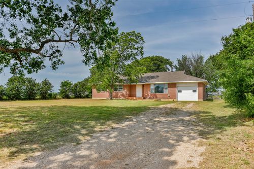 65 Kirby St, Callisburg, TX, 76240-7037 | Card Image