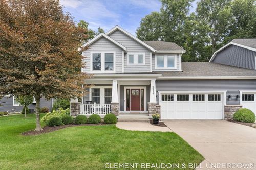 18-6528 Old Singapore Trl, Saugatuck, MI, 49453-8410 | Card Image