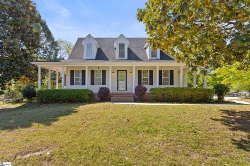 102 Tripp St, Williamston, SC, 29697-1142 | Card Image