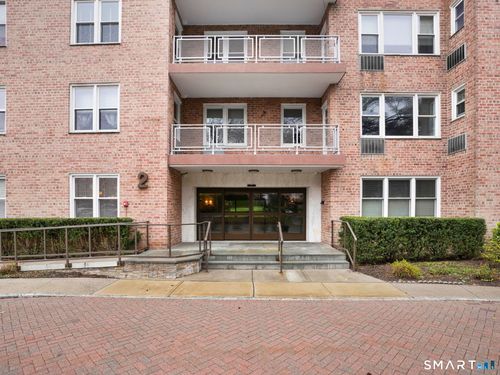1a-2 Putnam Hill, Greenwich, CT, 06830 | Card Image