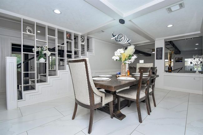 4615 W Walnut St, House other with 5 bedrooms, 4 bathrooms and 2 parking in Pearland TX | Image 15
