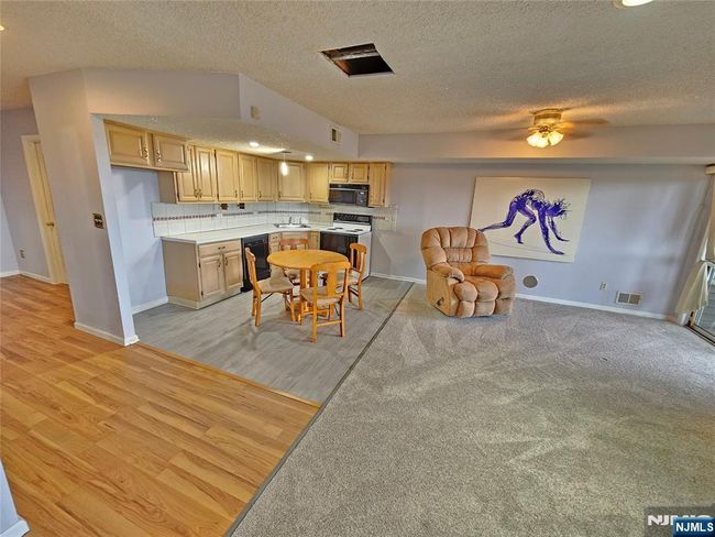 403 Heights Dr, Townhouse with 2 bedrooms, 3 bathrooms and null parking in Haledon NJ | Image 28