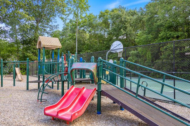 11 Osprey Ln, House other with 3 bedrooms, 2 bathrooms and 2 parking in Niantic CT | Image 37