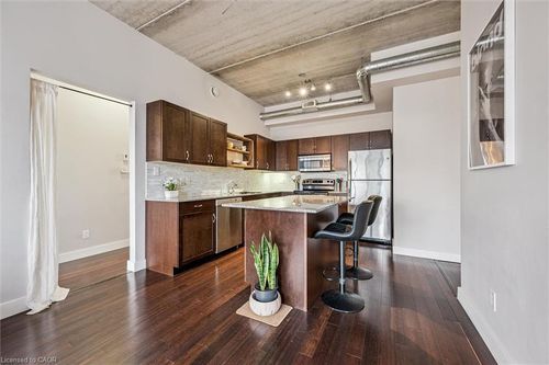 302-36 Regina St N, Waterloo, ON, N2J3A2 | Card Image