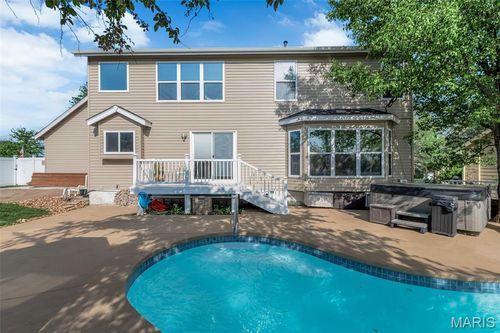 147 Foxtail Dr, Saint Charles, MO, 63303-1703 | Card Image