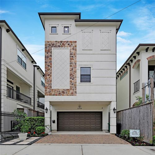 5703 Kansas Street, Houston, TX, 77007 | Card Image