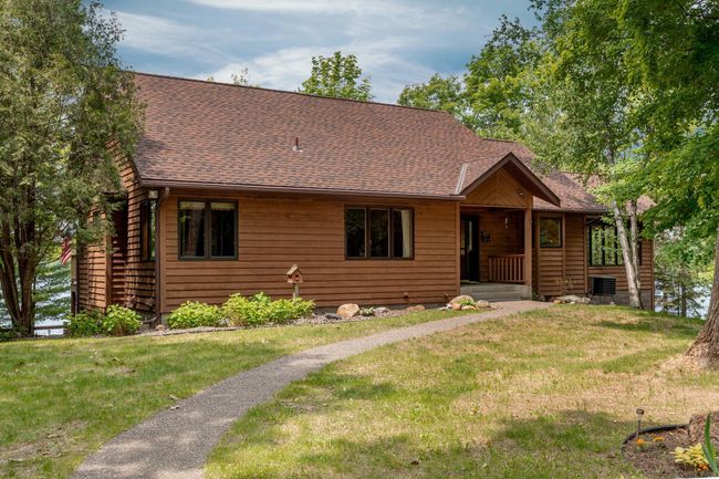 Beautiful 4 Br/ 2 Bath home on Lone Lake! | Image 43