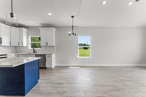 42 Westlake Rd, Trinity, TX, 75862-7079 | Card Image