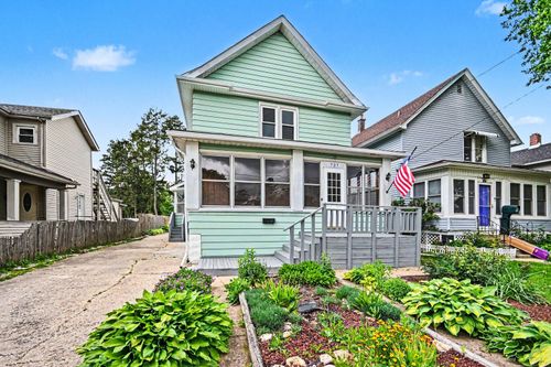 737 Lebanon Street, Aurora, IL, 60505 | Card Image