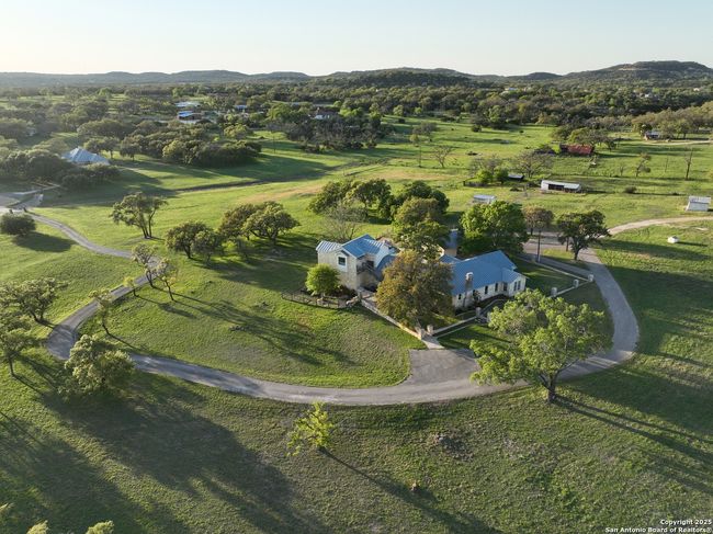 70 Cleo Ln, House other with 4 bedrooms, 4 bathrooms and null parking in Boerne TX | Image 78