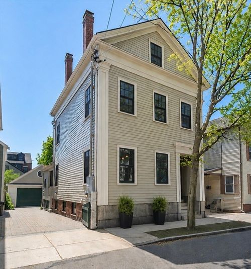 138 Thorndike St, Cambridge, MA, 02141 | Card Image