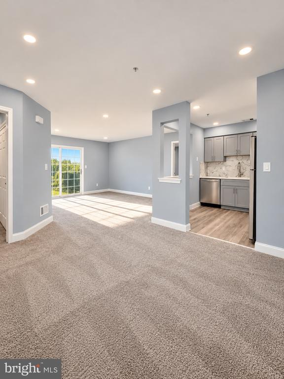 Residential Lease in EDISON