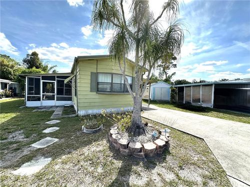 280 Flame Ln, NORTH FORT MYERS, FL, 33917-6523 | Card Image