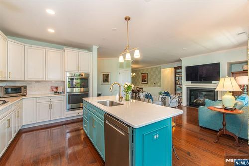 3 Pebble Rd, Little Falls, NJ, 07424-4280 | Card Image