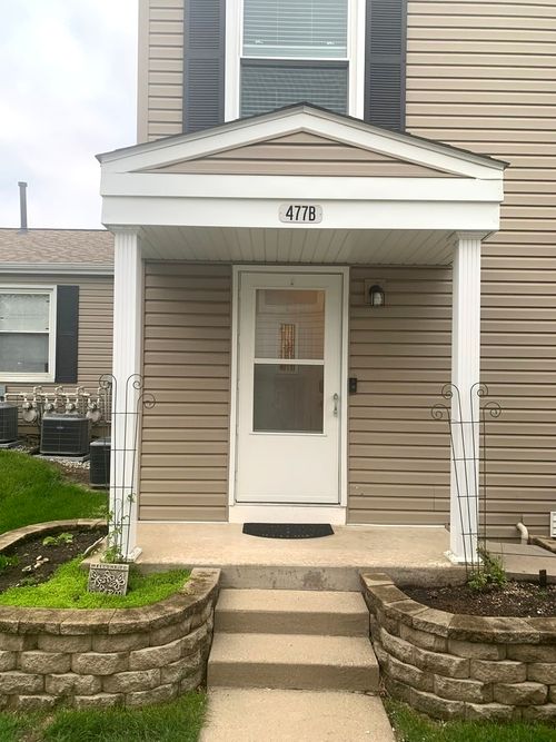 unit-b-477 Sidney Ave, Glendale Heights, IL, 60139-3156 | Card Image