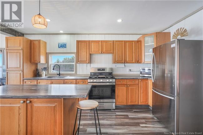 466 Cumberland Point Rd, Home with 4 bedrooms, 2 bathrooms and null parking in Cumberland Bay NB | Image 9