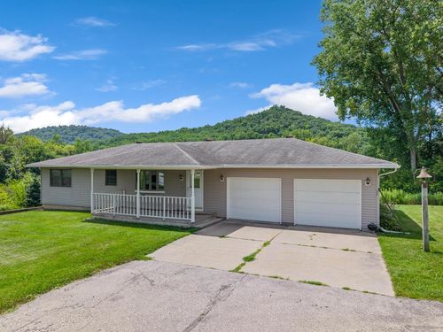 1854 State 76, Houston, MN, 55943-7130 | Card Image