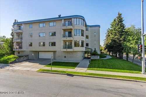 unit-201-1032 W 11th Ave, Anchorage, AK, 99501-4381 | Card Image