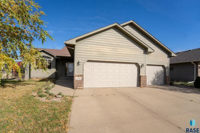 706 St. Jerome St, House other with 3 bedrooms, 1 bathrooms and null parking in Harrisburg SD | Image 1