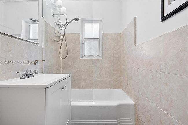 1055 Ne 120 Th St, House other with 4 bedrooms, 2 bathrooms and null parking in Biscayne Park FL | Image 31