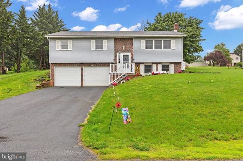 3 Curtis Ave, NEWBURG, PA, 17240-9224 | Card Image