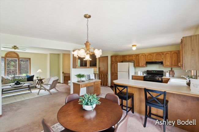 dining room | Image 8