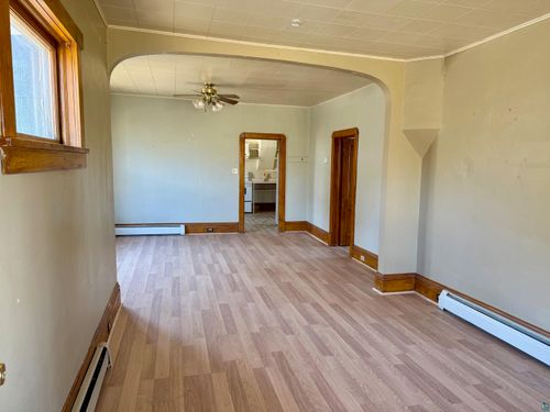 609 14th Ave E, Ashland, WI, 54806-3519 | Card Image