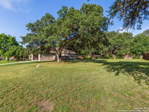 218 Lone Tree, Boerne, TX, 78006-8874 | Card Image
