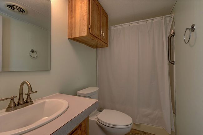 117 E Denmark St, House other with 3 bedrooms, 2 bathrooms and 2 parking in Walnut Springs TX | Image 22
