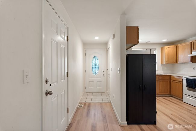 405 Spring Ln, House other with 3 bedrooms, 2 bathrooms and 2 parking in Sedro Woolley WA | Image 5
