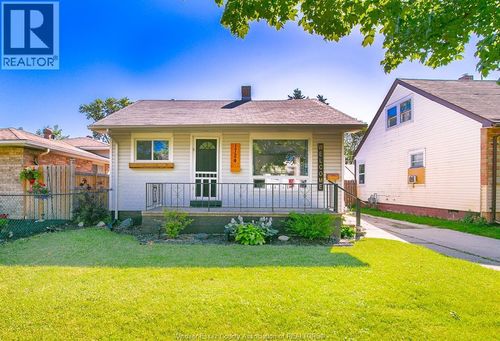 1724 George Ave, Windsor, ON, N8Y2Y7 | Card Image