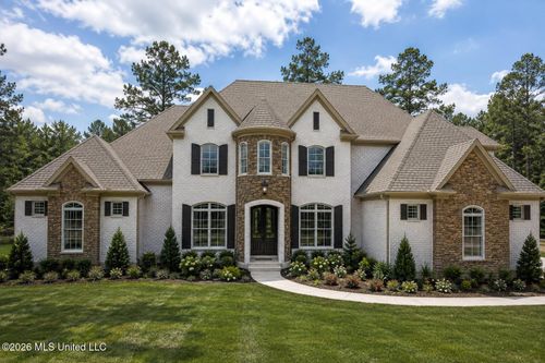 357 Poplar Ln, Holly Springs, MS, 38635-1004 | Card Image