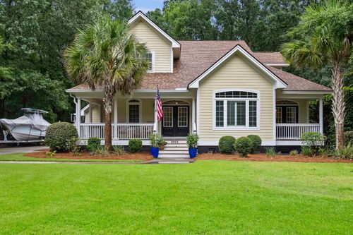 1005 Island Crossing Dr, Hanahan, SC, 29410-4750 | Card Image