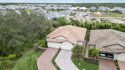 21050 Fetterbush Place, House other with 2 bedrooms, 2 bathrooms and null parking in Venice FL | Image 3